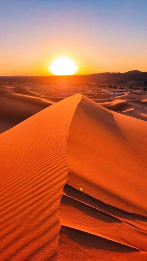 L'homme Du Désert Merzouga Esterno foto